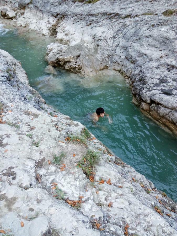לינה וארוחת בוקר Glandage Le Colombier מראה חיצוני תמונה